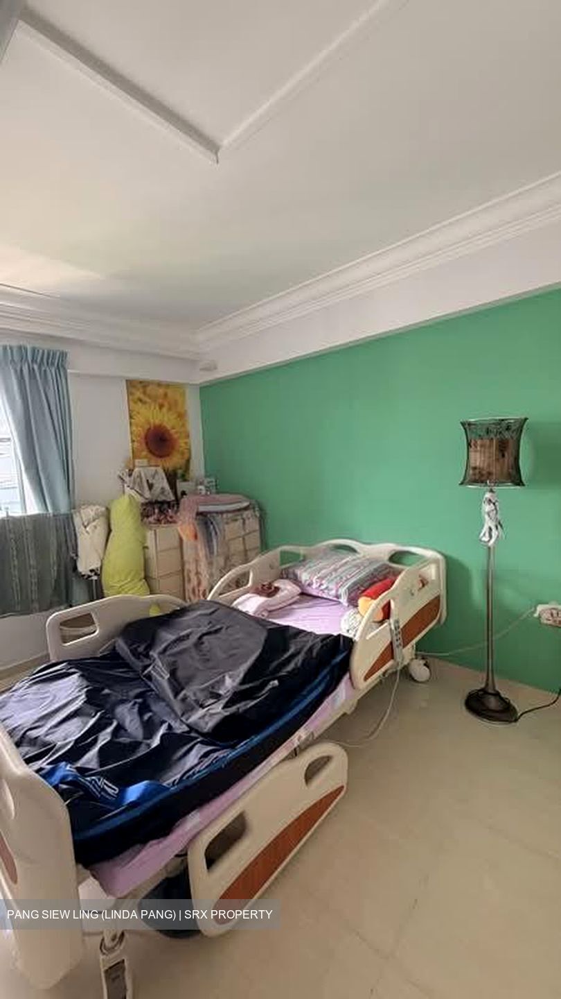 Blk 213 Bukit Batok Street 21 (Bukit Batok), HDB 4 Rooms #535521021